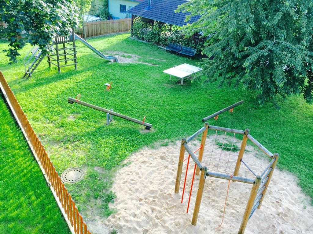 ARB Pension GmbH Herchsheim Bagian luar foto
