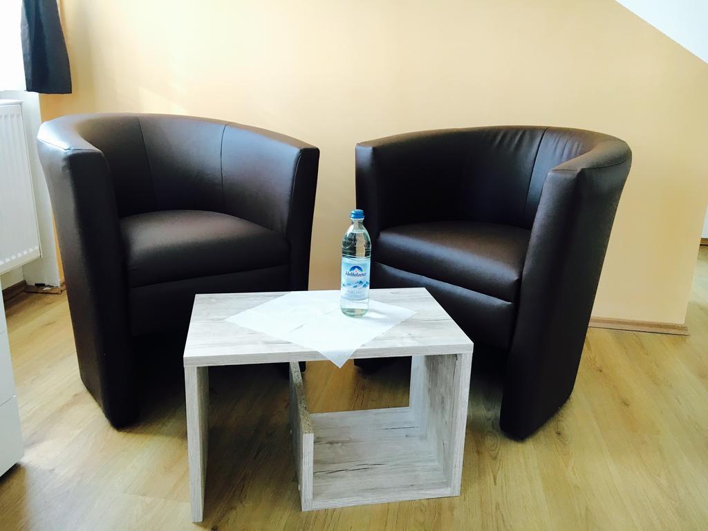 ARB Pension GmbH Herchsheim Bagian luar foto